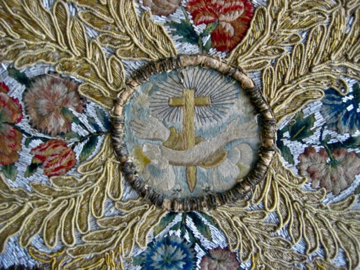 17th century venetian glass embroidery tapestry antependium 1570