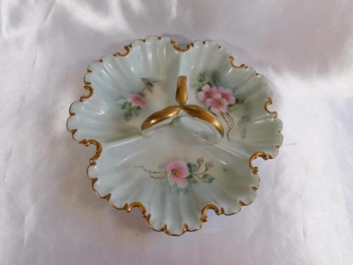 1940s signed pale green unmarked three section dish 0112