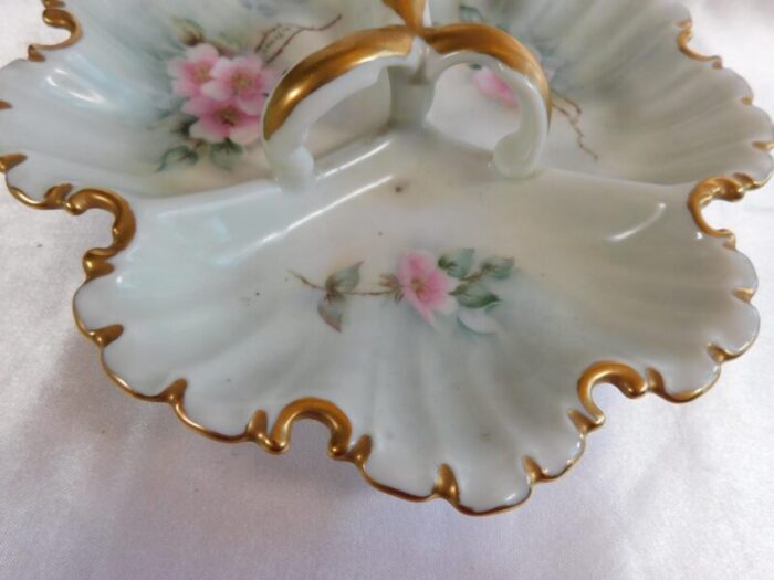 1940s signed pale green unmarked three section dish 7892