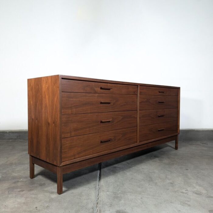 1960s mid century american studio craft walnut 8 drawer dresser by richard artschwager 9030