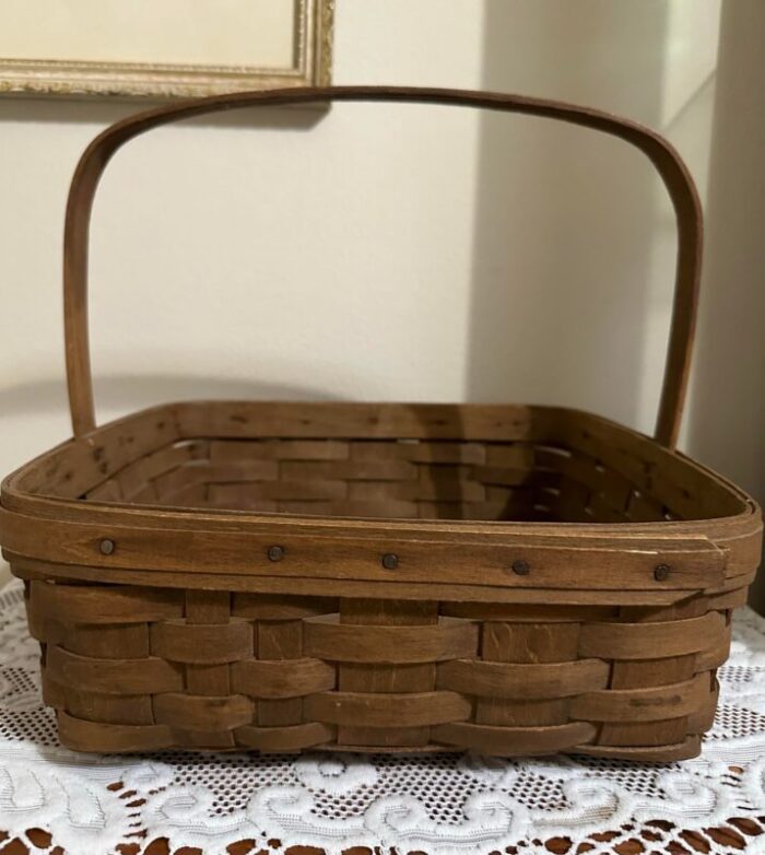 1985 square wood longaberger pie basket 2003