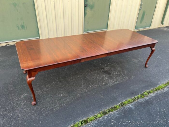 1990s lexington queen anne cherry extension dining table 8512