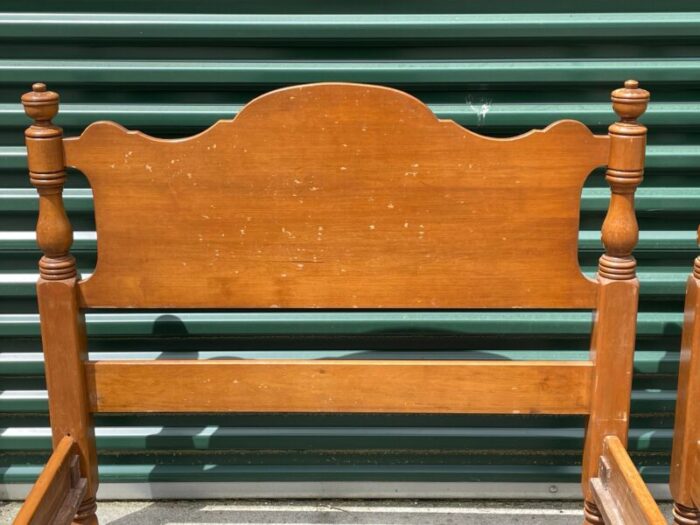 1990s vintage solid maple twin beds a pair 7375