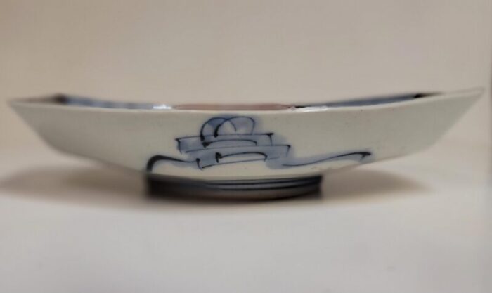 antique chinese boat shaped low bowl with phoenix and lotus in imari palette 19th century porcelain 2118