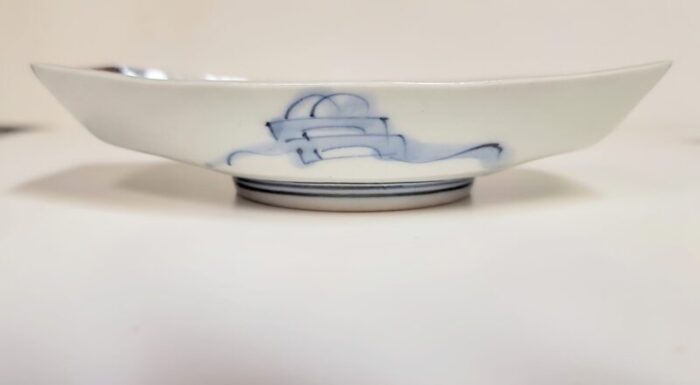 antique chinese boat shaped low bowl with phoenix and lotus in imari palette 19th century porcelain 2742