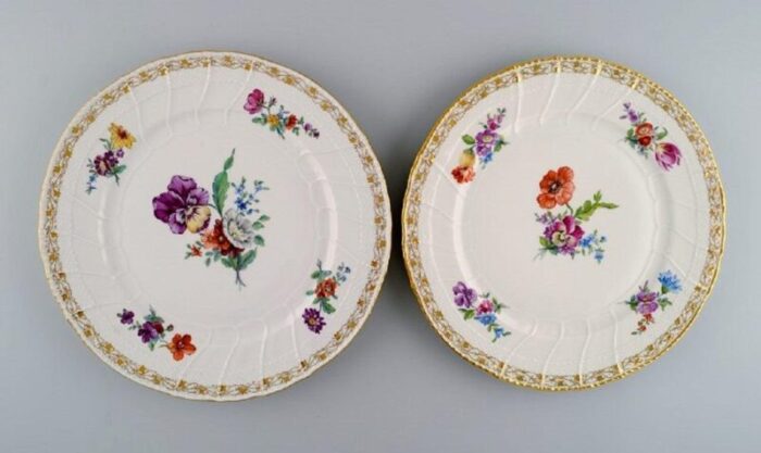 antique dinner plates in curved porcelain 1800s set of 5 2