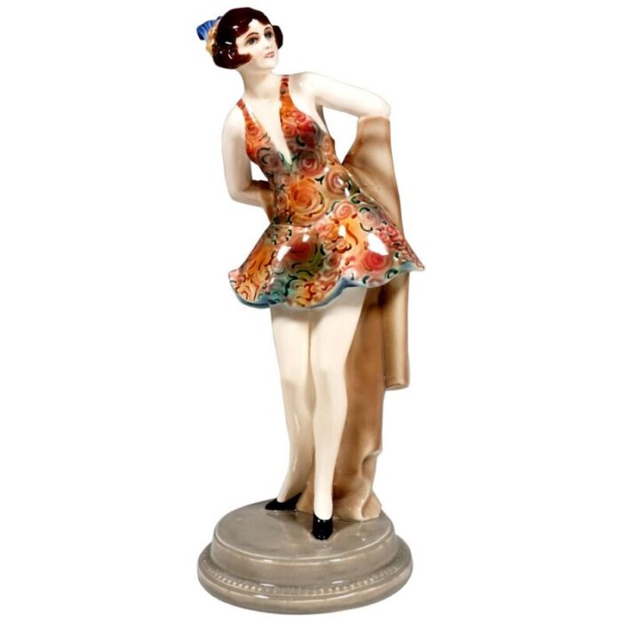 art deco figure standing dancer with headdress by wilhelm thomasch for goldscheider 1920s 1