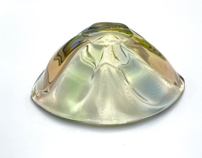 art glass czech pizzicato bowl attributed to hana machovska for mstisov moser karlovarske glass 1960s 3