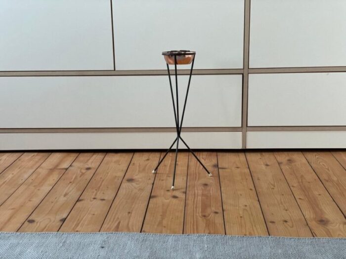 ashtray with string legs 1960s 5