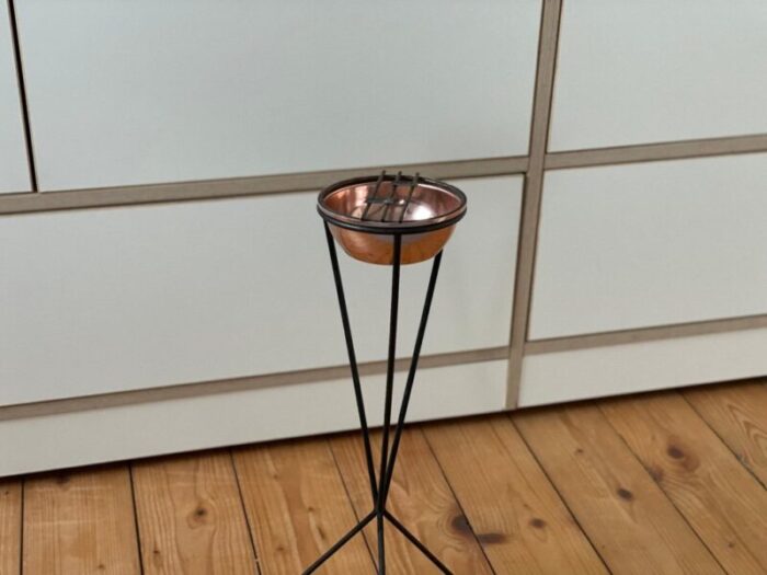 ashtray with string legs 1960s 7