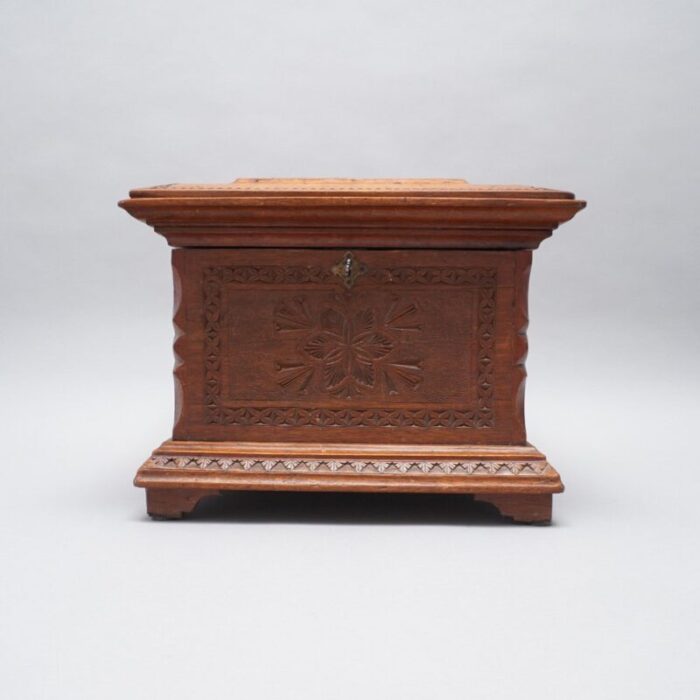 baroque wood chest cassette jewelry box 1