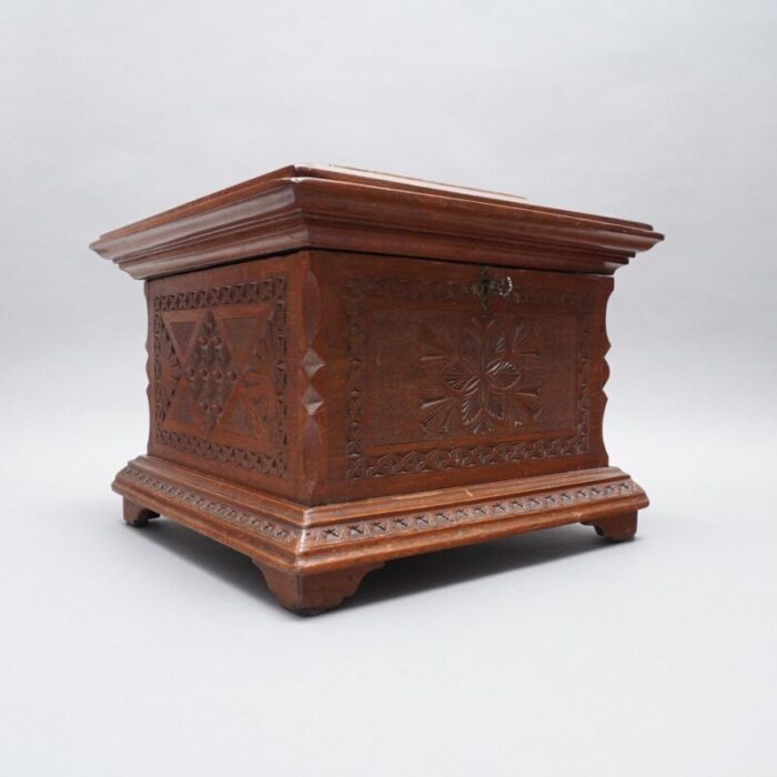 baroque wood chest cassette jewelry box 4