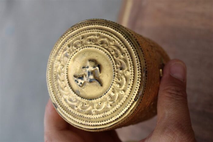 box in black chinese lacquer and 24 kt gold 1930s 6