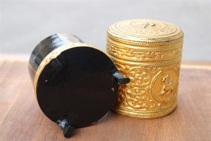 box in black chinese lacquer and 24 kt gold 1930s 8