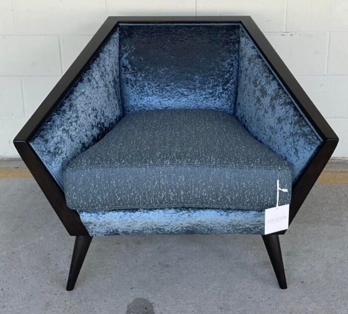 caracole modern crushed midnight blue velvet the crane lounge chair 7008