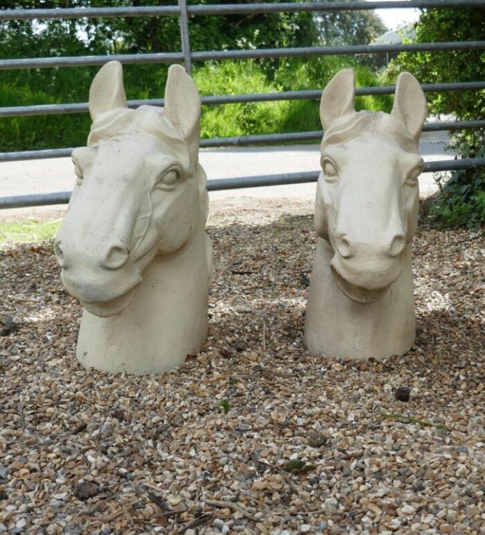 large horse heads in painted cast iron 1960 set of 2 4