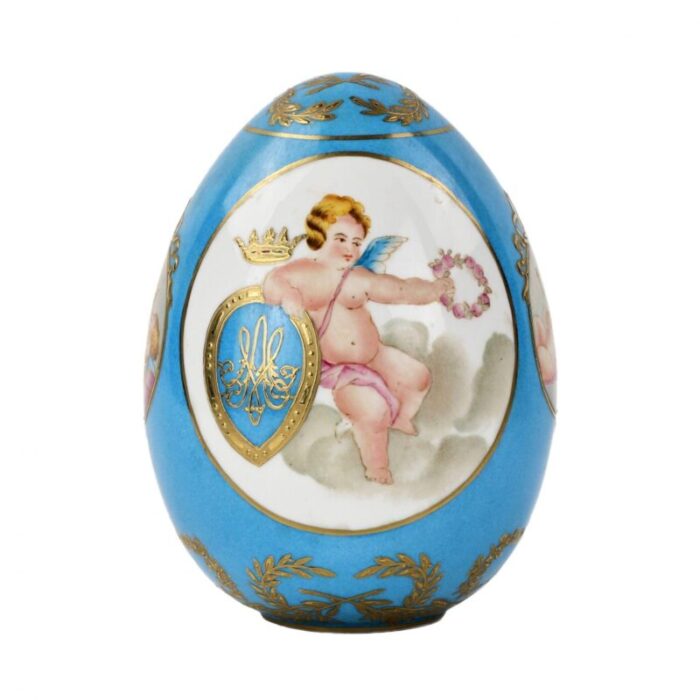 large porcelain easter egg 1