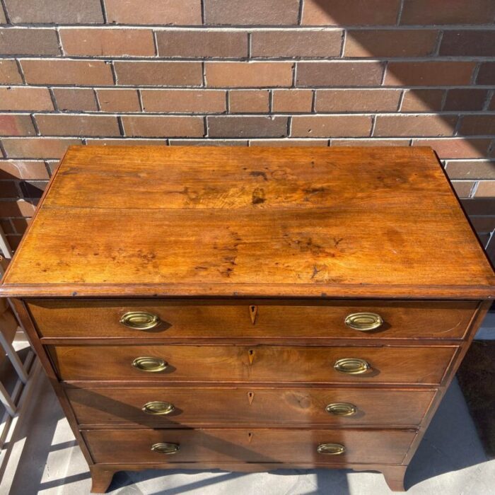 late 18th century museum documented american federal chest of drawers 0429