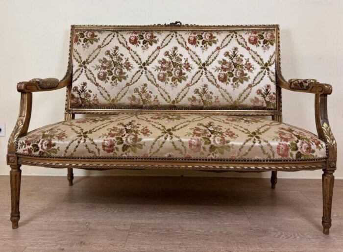 louis xvi style bench in golden wood 0499