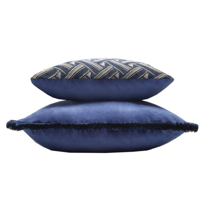 major collection cushion in blue velvet with fringes from lo decor 1