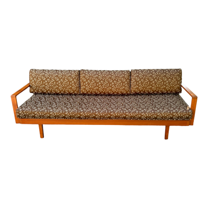 mid 20th century walter knoll antimott sofa daybed 0610