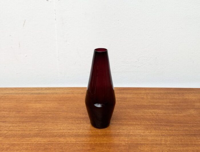 mid century minimalist glass vase 1960s 15