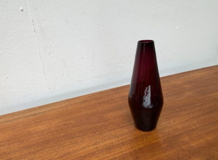 mid century minimalist glass vase 1960s 2