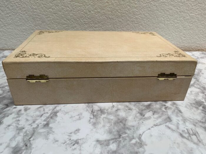 mid century velvet lined jewelry box with gold accents 0404