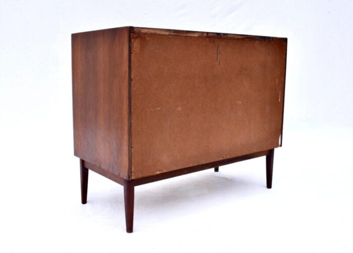 mid century walnut bachelors chest by jack cartwright for founders furniture 7506