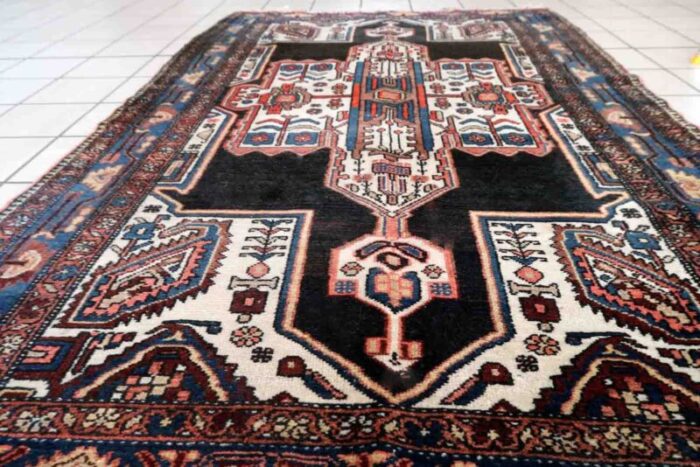 middle eastern malayer rug 1920s 12