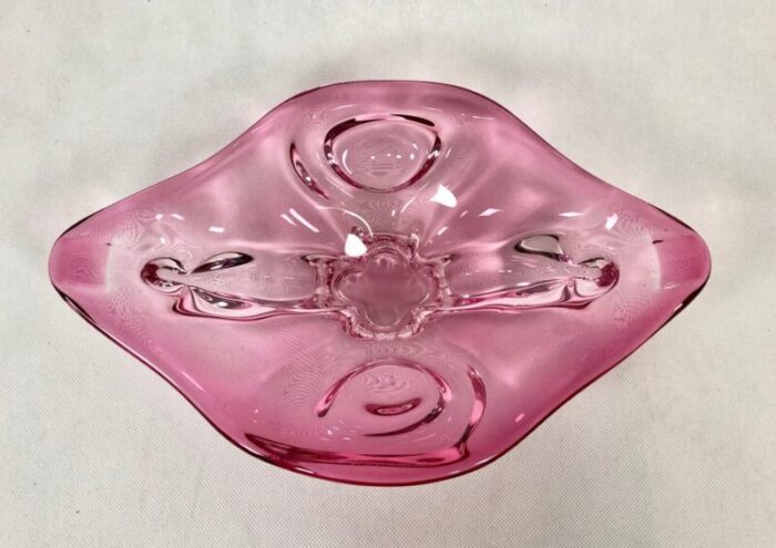 pink platter from chribska glassworks 1960s 10