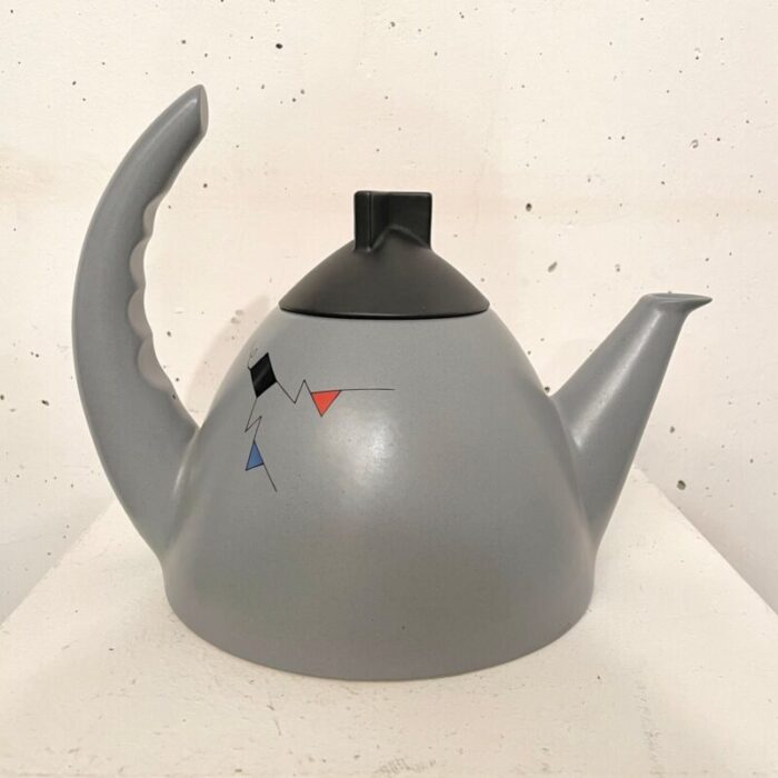 postmodern teapot by claude dumas 1980s 1