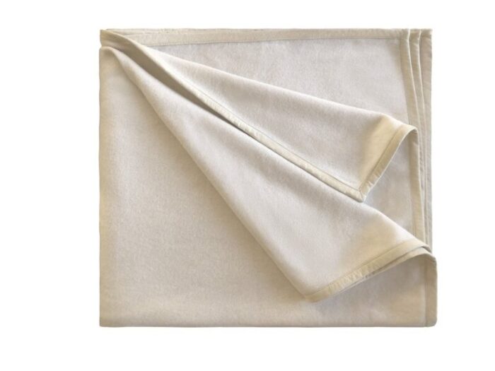 pure white cashmere and silk throw by chiara mennini for midsummer milano 1