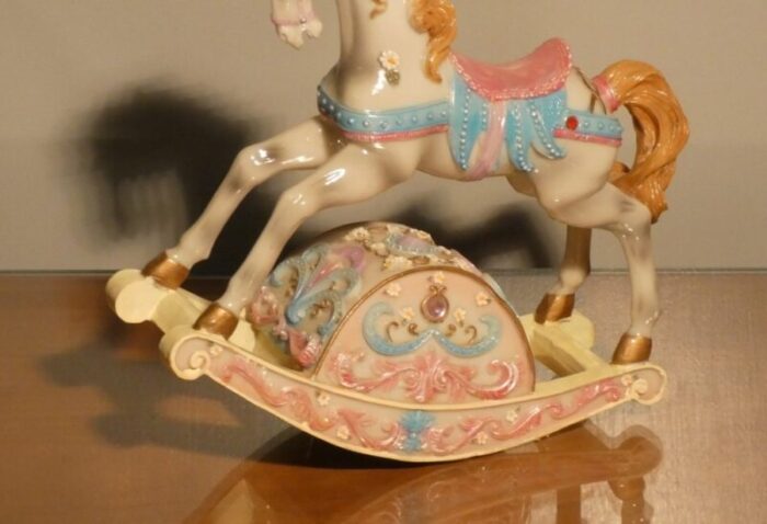 rocking horse music box usa 1980s 16