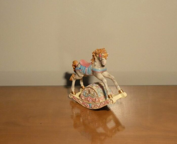 rocking horse music box usa 1980s 26