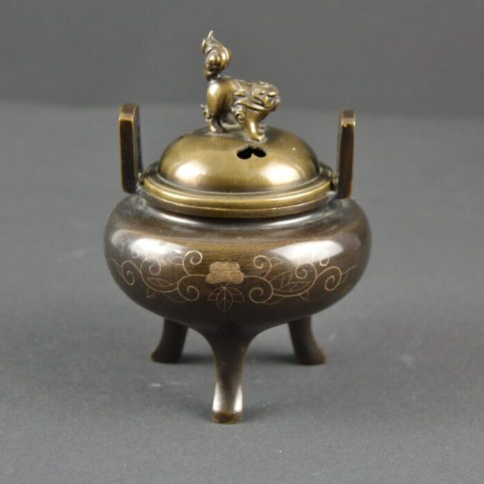 small antique japanese incense burner in bronze 1890s 4