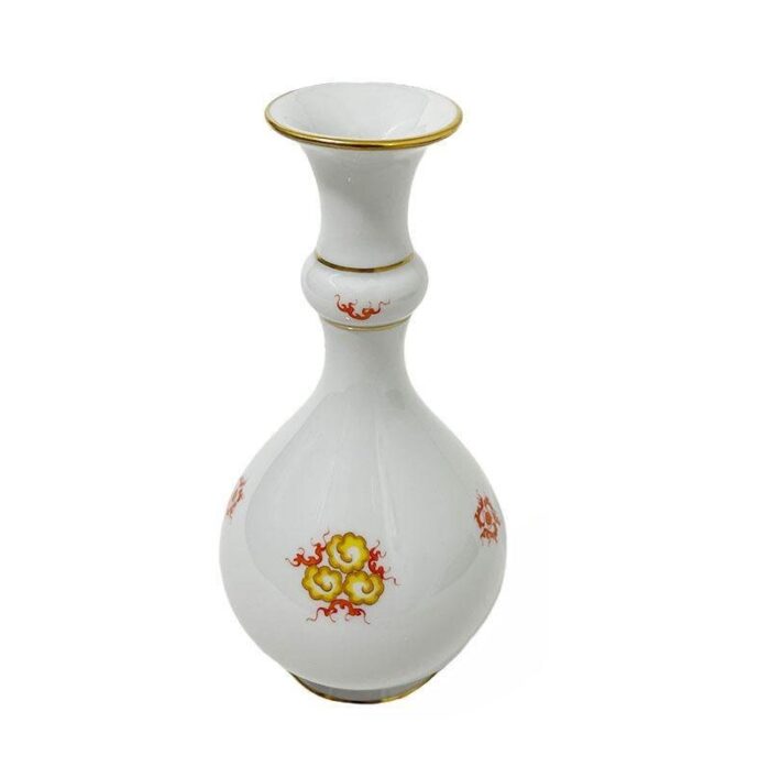 small knob vase with ming dragon motif in meissen porcelain 1930s 2 scaled