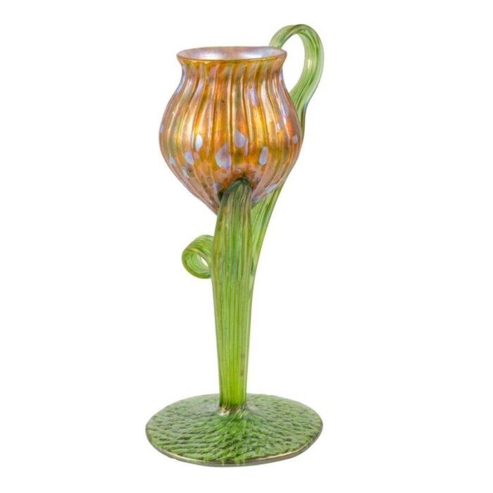 tulip vase from loetz 1899 2