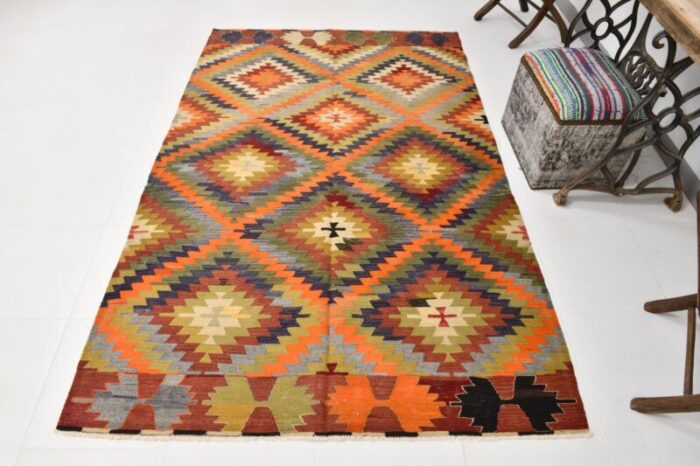 vintage geometric pattern kilim rug 1962 1