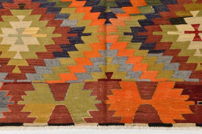 vintage geometric pattern kilim rug 1962 11