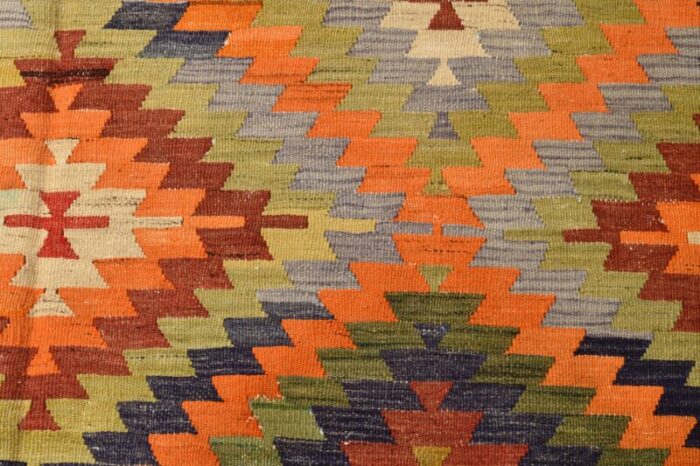 vintage geometric pattern kilim rug 1962 7