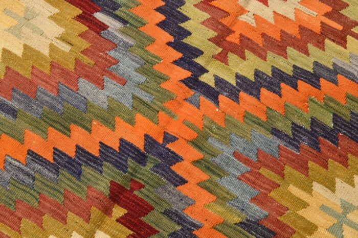 vintage geometric pattern kilim rug 1962 8