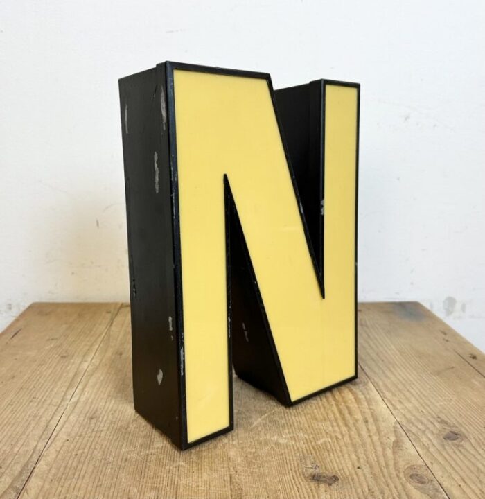 vintage illuminated letter n 1970s 3